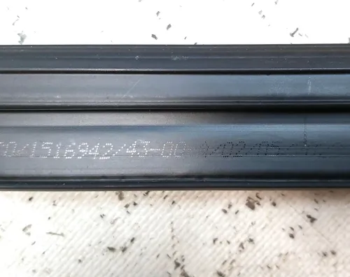 Indvendig dørglastætning, bageste højre Tesla model Y 1500065-00-E