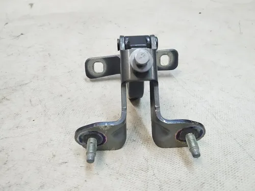 Петля кріплення кришки багажника (ляди) права PMNG Tesla model Y 1500495-00-A