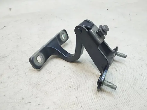 Петля кріплення кришки багажника (ляди) права PMNG Tesla model Y 1500495-00-A