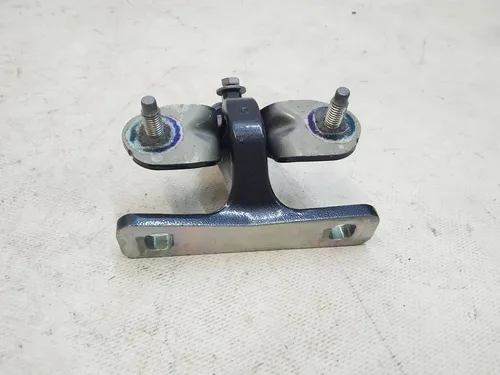 Петля кріплення кришки багажника (ляди) права PMNG Tesla model Y 1500495-00-A