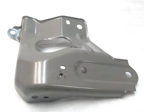 Кронштейн правого крила лонжерона Tesla model Y 1487492-S0-A 1504590-S0-A