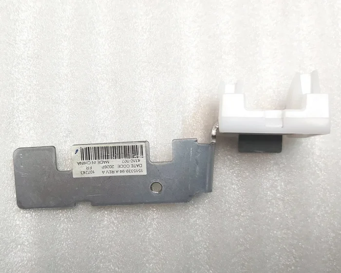 Upplyst garderobskrokfäste höger REV A Tesla modell Y 1515339-94-A