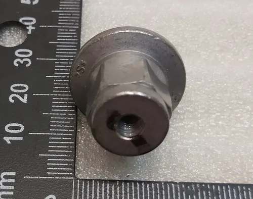 Boulon M8 d15 de la base du penthouse (casserole) du boîtier de batterie principal Tesla modèle 3, modèle Y 1525333-00-A