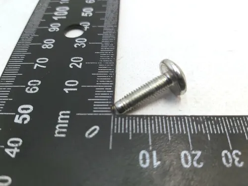 Šroub expanzní nádrže chladicí kapaliny PN, M5-0,8x18,[88], ZN, MAT Tesla Model 3, Model 3 Jan 2024, Model Y, Model Y Feb 2025 1546750-00-A