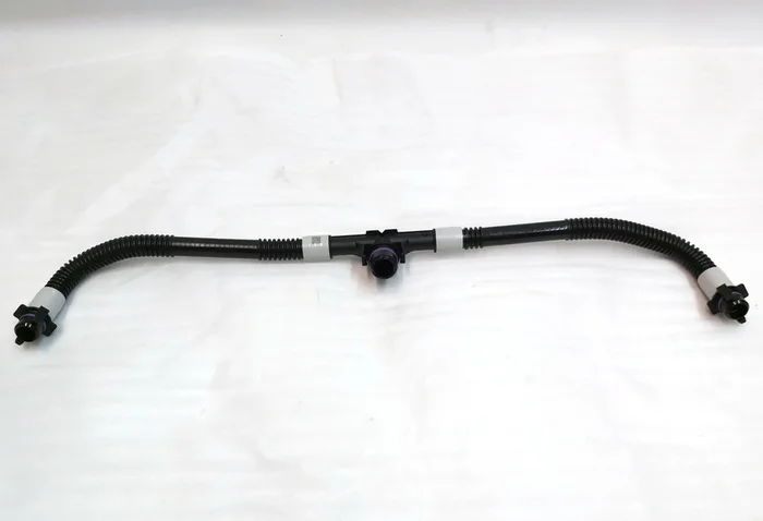 メインバッテリー冷却システムパイプ テスラモデル 3 1091586-00 1091587-00