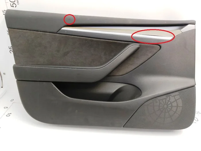 Dveře předního levého levého černého dřeva Decor Tella143303 s poškozením Tesla Model 3 1588126-01-D x