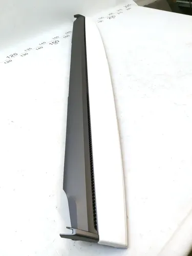 Rivestimento decorativo per pannello strumenti BIANCO con danni Tesla Model 3, Model Y 1621493-00-A 1100567-00-F