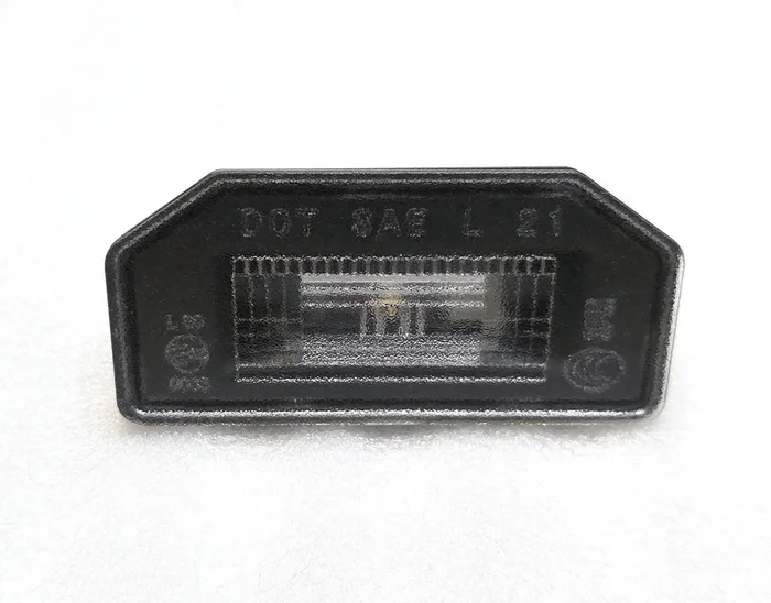 Zadní osvětlení SPZ Tesla model 3, model 3 Jan 2024, model Y 1449730-00-B, 1713282-00-A