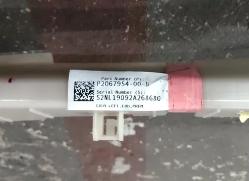 四分之一右后挡泥板不带靴特斯拉模型 X 1073168-S0-B
