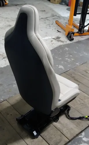 1 Stoel van de 2e rij links PUR CRM met bont. per. (zonder regeleenheid en airbag) (zonder elektrisch verstelbare stoel) Tesla model X 3123509-03-A