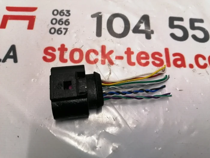 Connecteur de bloc de vannes (10 broches) 42122600 Tesla Model S REST, modèle X 1027919-00-B