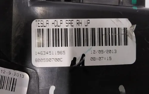 2 Hlavní pravý světlomet (xenon) (USA) s poškozením Tesla model S 6005907-00-D