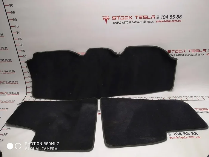 5 Sada interiérových koberců (Regular) Tesla model S 6005972-00-G