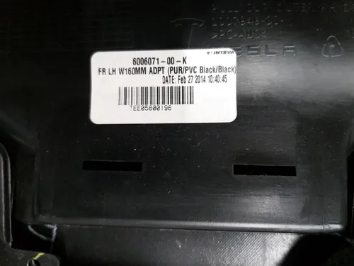 Portierkaart linksvoor PURB/PVCB/PVCB ZWART (zonder decoratieve luidsprekerrand) Tesla model S, model S REST 6006071-22-M