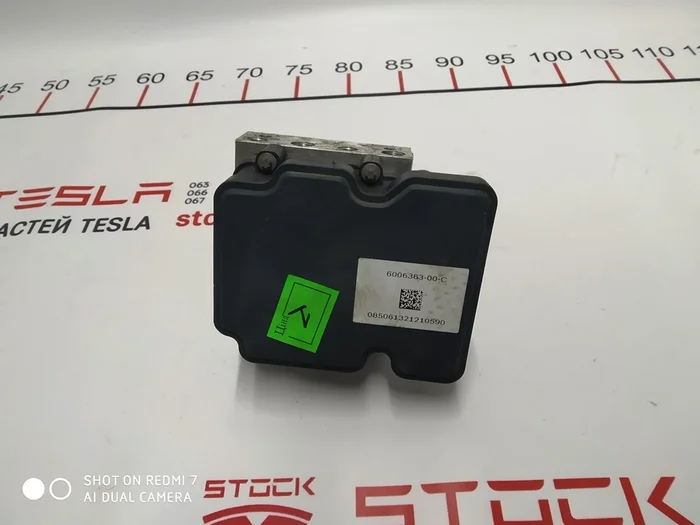 Módulo ABS RWD Tesla modelo S 6006363-00-E