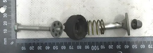 Una serie di parti della sospensione della sospensione Pneumo Tesla Modello S 6006403-00-A