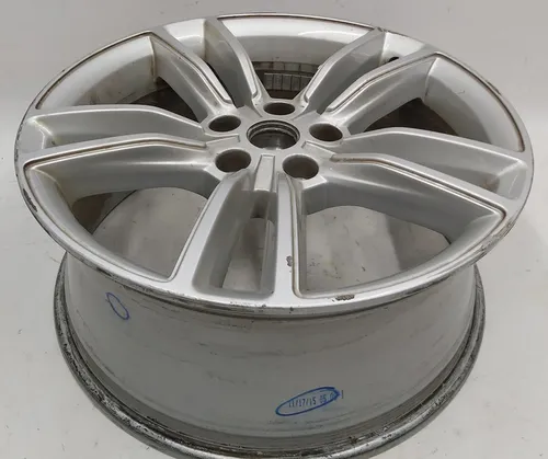 轮盘 (19x8.0J - SILVER) 带损坏 Tesla Model S 1054040-00-B