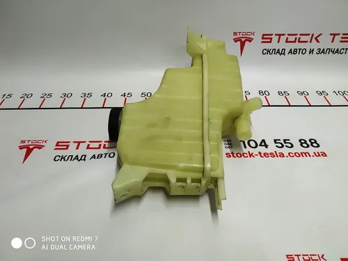 1 Serbatoio di espansione del liquido di raffreddamento Tesla modello S 6007339-00-C