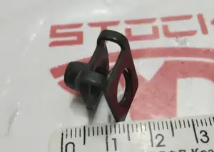 Скоба M6x1.0 вентилятора кондиціонера Tesla Model S REST 6007352-00-Y