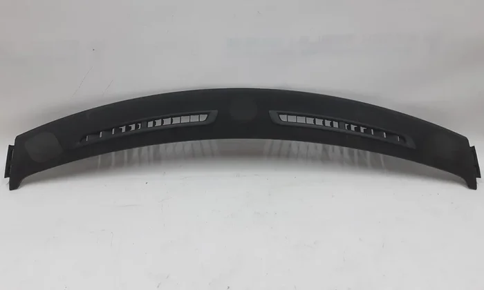 挡风玻璃导流板安装面板损坏 Tesla S 型、S 型 REST 6007510-00-G