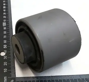 Dolna dźwignia poprzeczna Silent Block 74mm (główna) Tesla model S 6007997