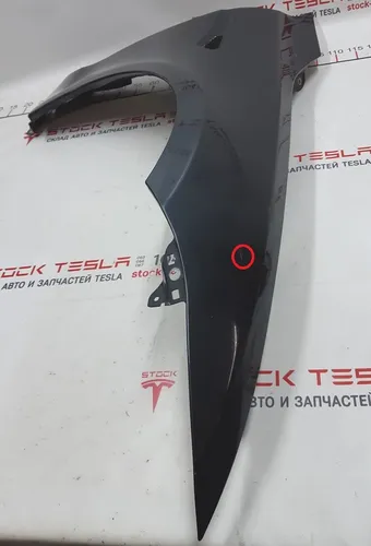 2 Přední pravý blatník PMNG s poškozením Tesla model S, model S REST 6008027-12-D