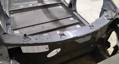 Кузовна панель лобового стелка нижня Tesla model S, model S REST 6008075-S0-B