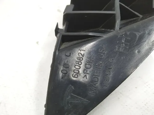 右前挡泥板导轨（外壳） Tesla S 型、S 型 REST 1095496-00-A