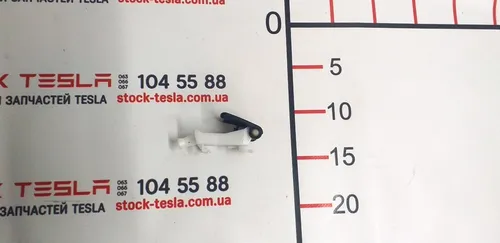 1 Ручка відкриття капота у зборі Tesla model S 6009132-00-A