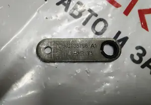 Тяга електродвигуна регулювання кута нахилу вод./пас. сидіння повністю Tesla model S 1013115-03-B